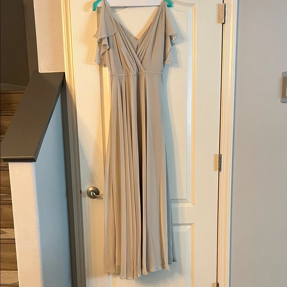 Jenny Yoo collection Elegant Dove Grey Flutter Sleeve Full Length Formal Dress - Picture 2 of 8